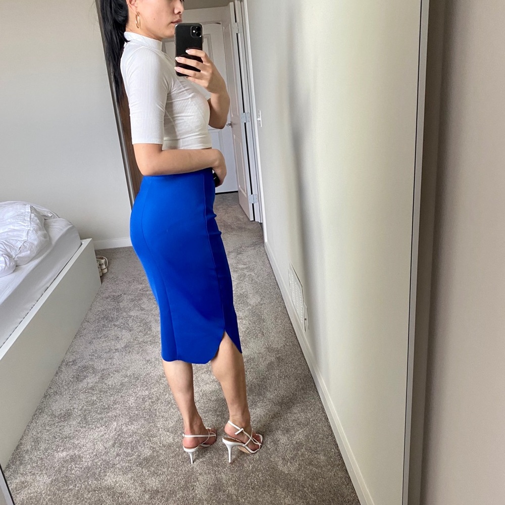 Bright Blue Midi Skirt with Side Slits S - Picture 3 of 9